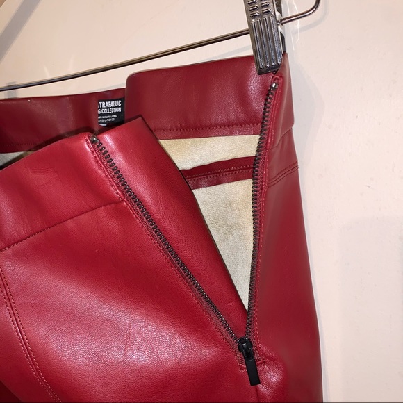 Zara Trafaluc Red Vegan Faux Leather Legging Pants - Picture 7 of 9